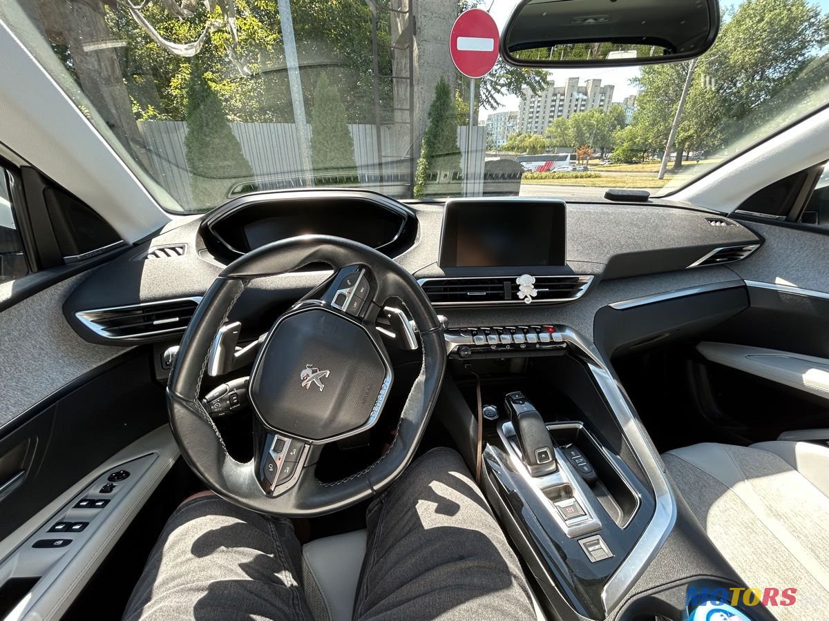 2019' Peugeot 3008 photo #3