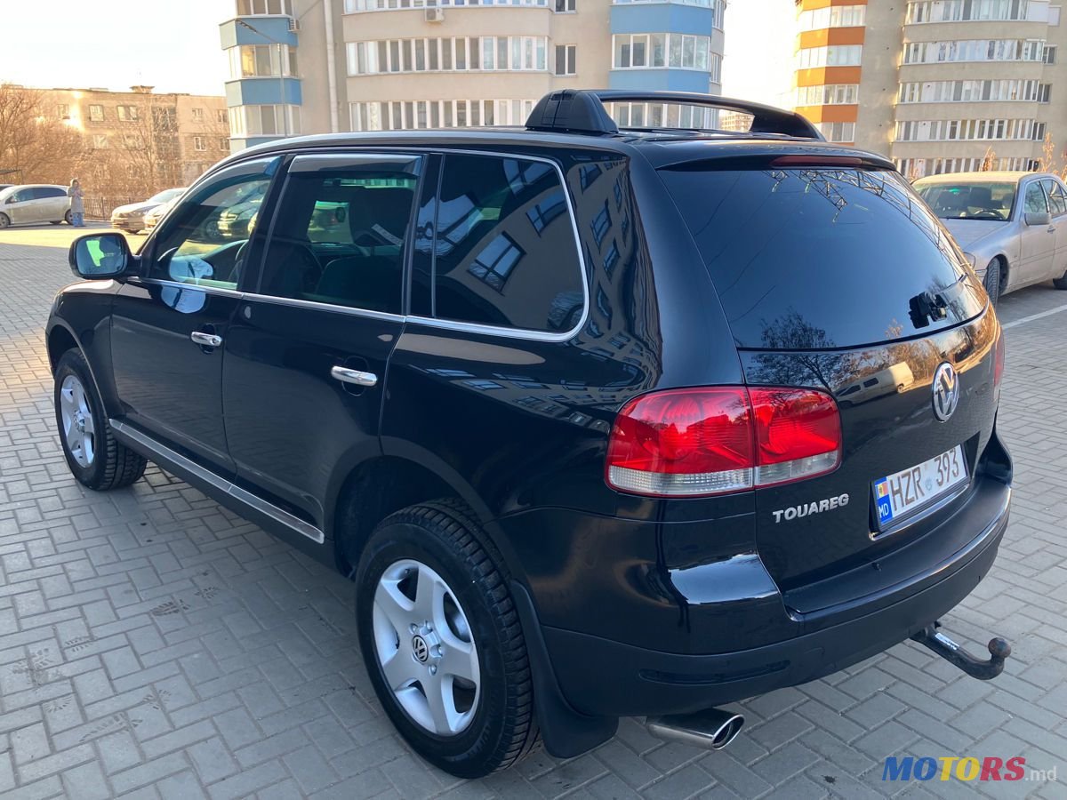 2006' Volkswagen Touareg photo #2