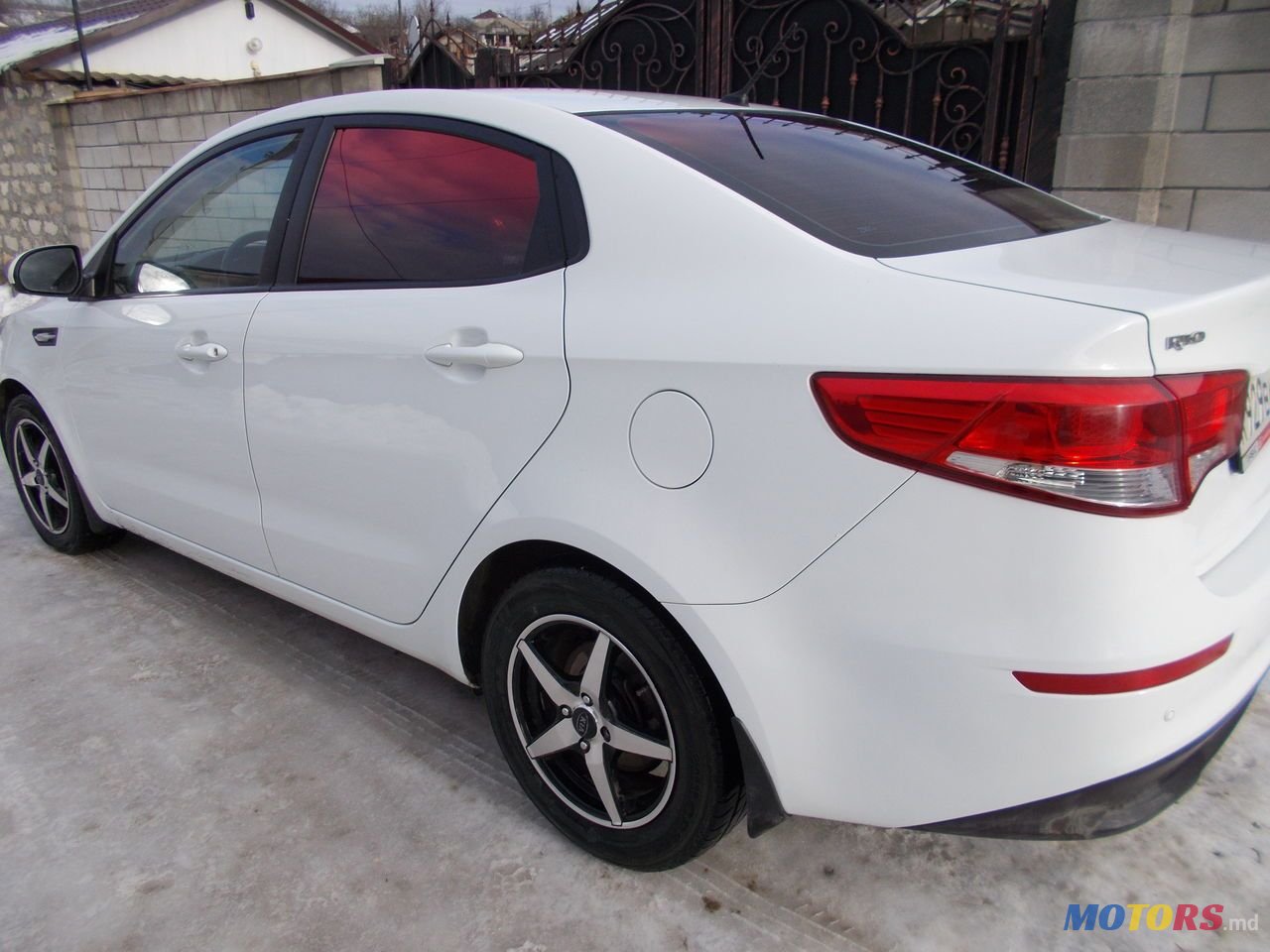 2015' Kia Rio photo #5