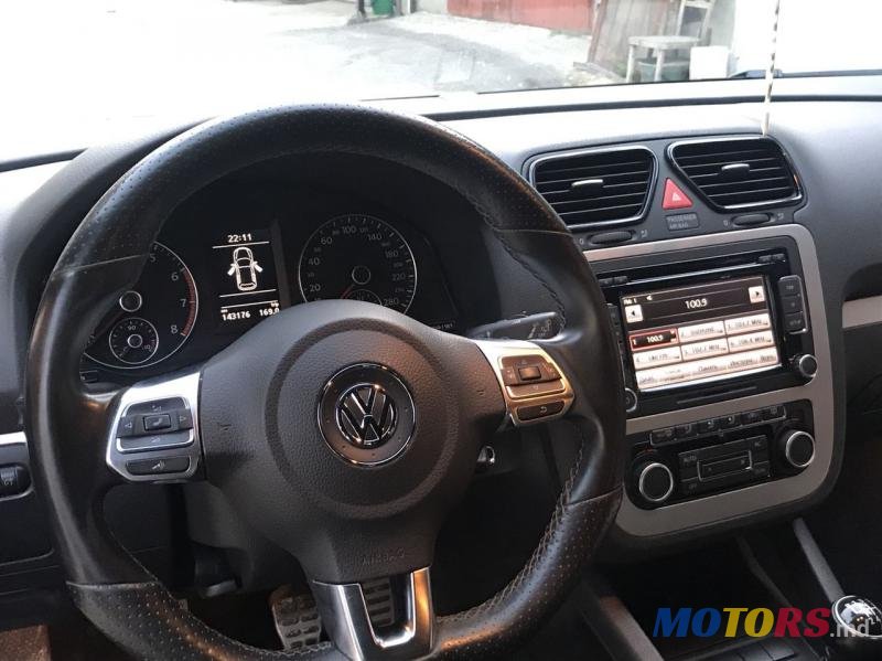 2011' Volkswagen Scirocco photo #3
