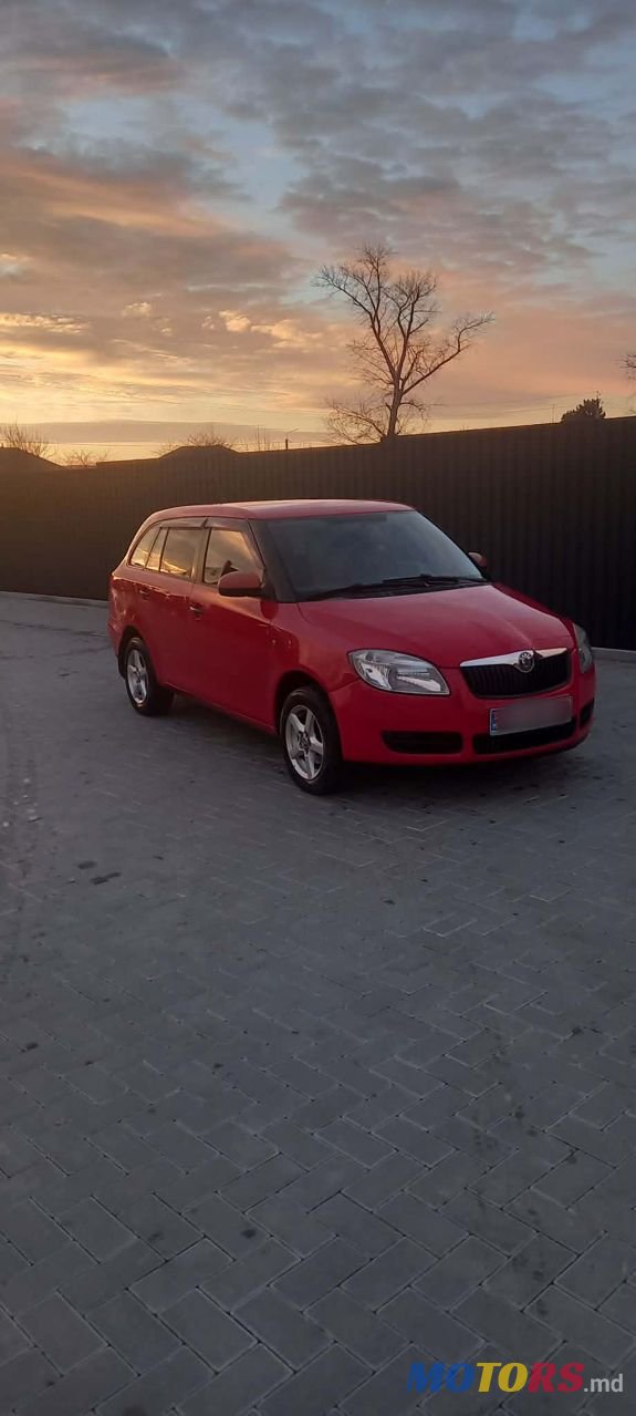 2009' Skoda Fabia photo #3