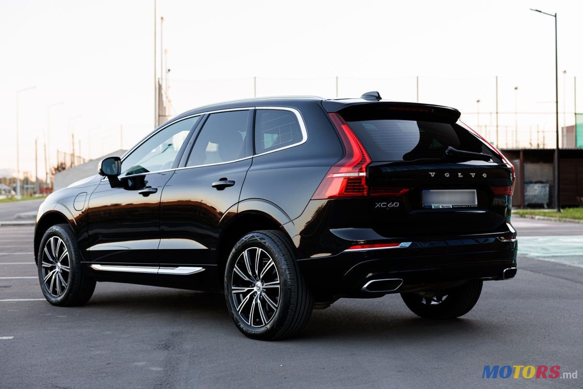 2020' Volvo XC60 photo #4