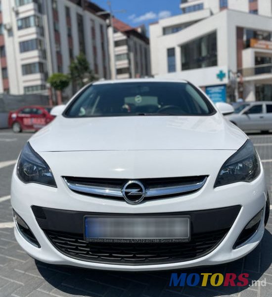 2013' Opel Astra photo #4