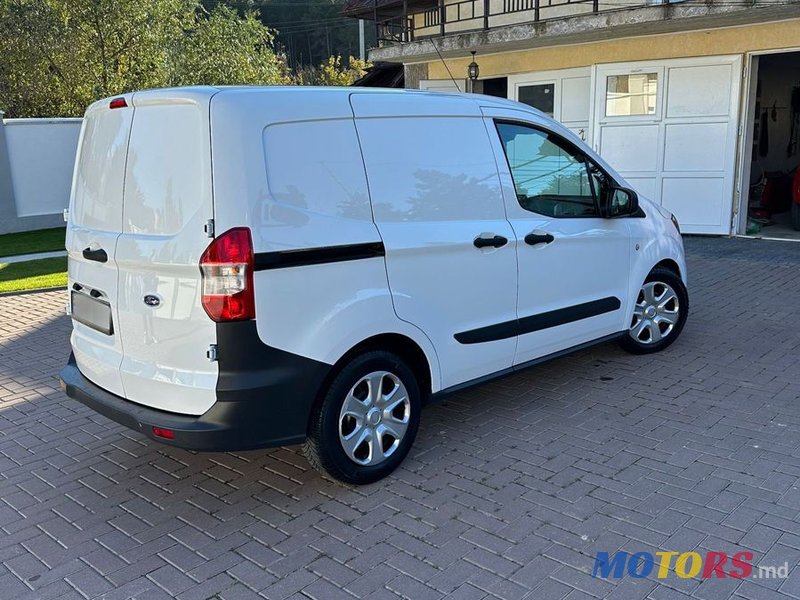 2018' Ford Transit Courier photo #3