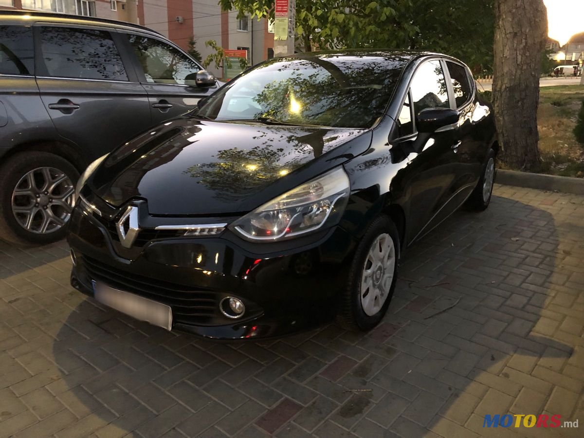 2013' Renault Clio photo #1