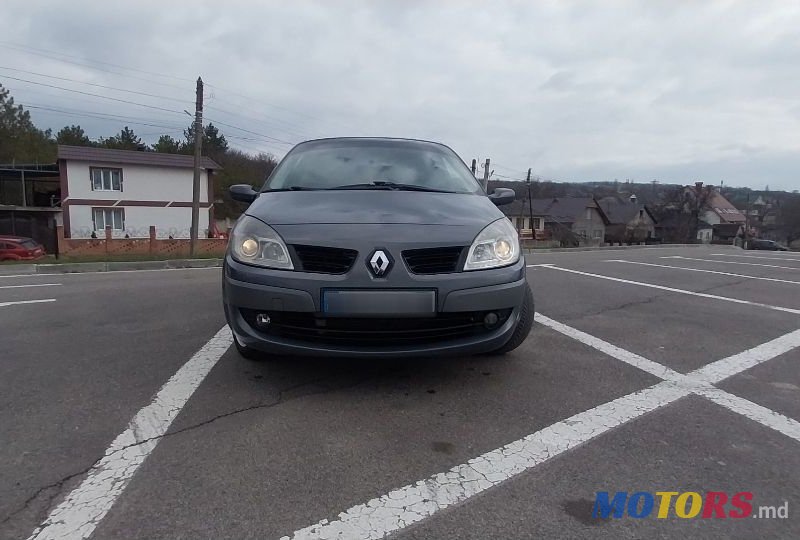 2007' Renault Grand Scenic photo #4