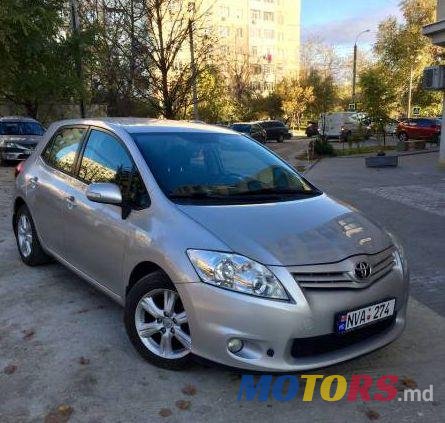 2010' Toyota Auris photo #4