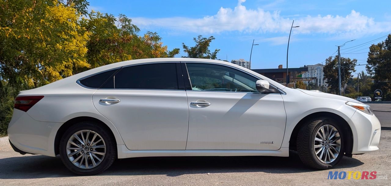 2017' Toyota Avalon photo #4