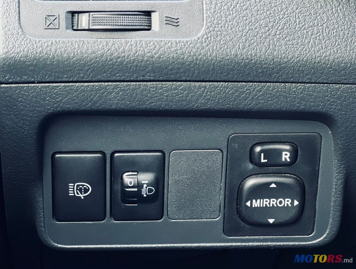 2008' Toyota Corolla photo #2