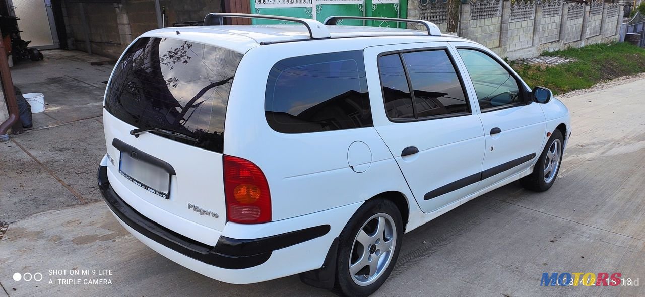 2001' Renault Megane photo #5