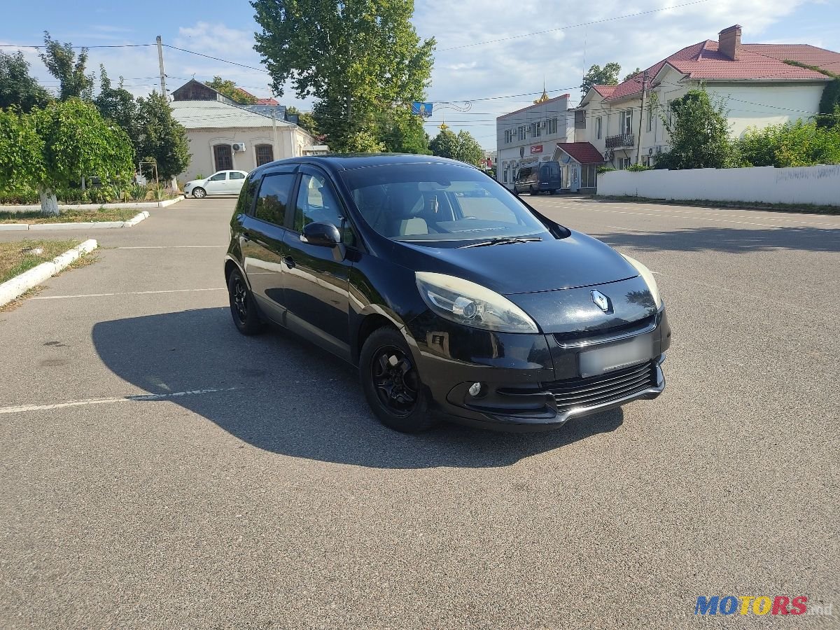 2012' Renault Scenic photo #1