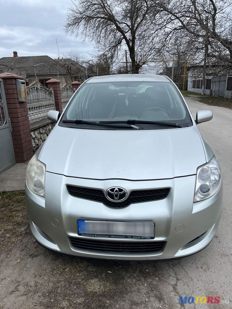2007' Toyota Auris photo #1