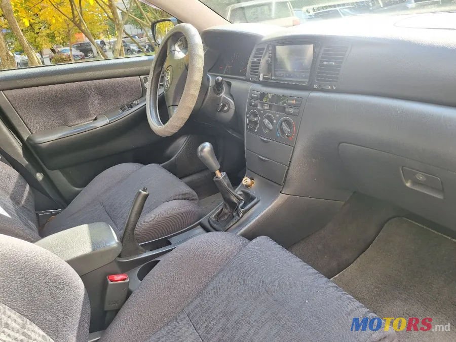 2004' Toyota Corolla photo #4