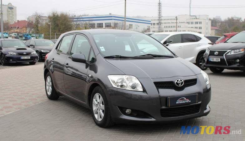 2009' Toyota Auris photo #1