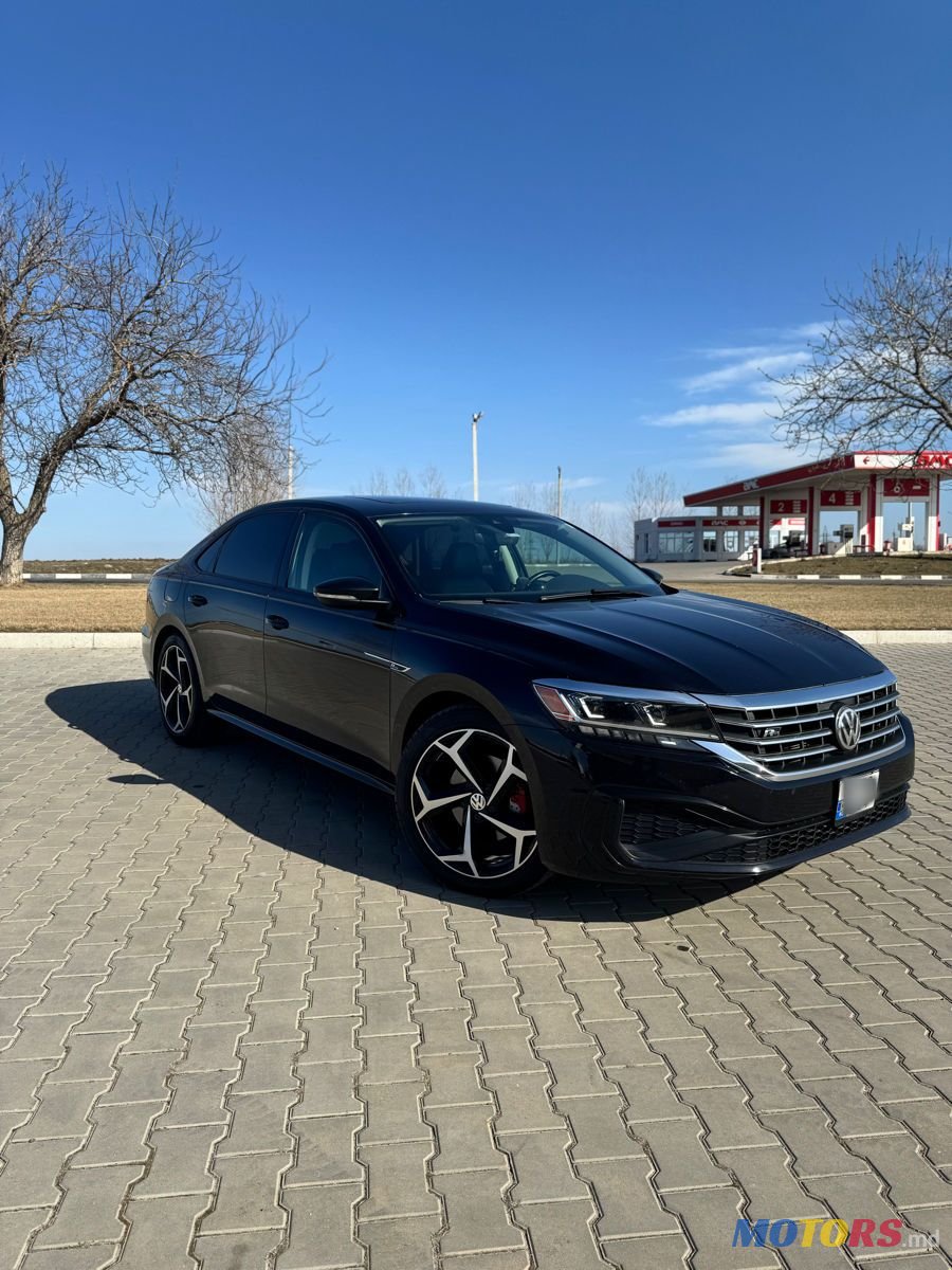 2020' Volkswagen Passat photo #2