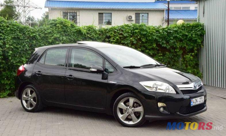 2012' Toyota Auris photo #1