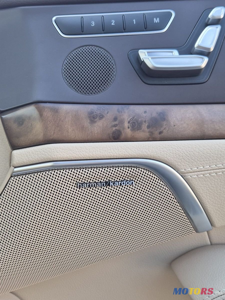 2020' Mercedes-Benz SL-Class photo #2