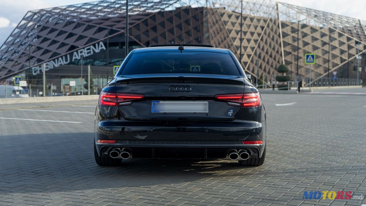 2018' Audi A4 photo #3