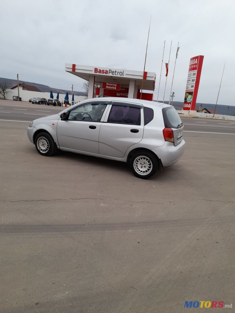 2003' Daewoo Kalos photo #1