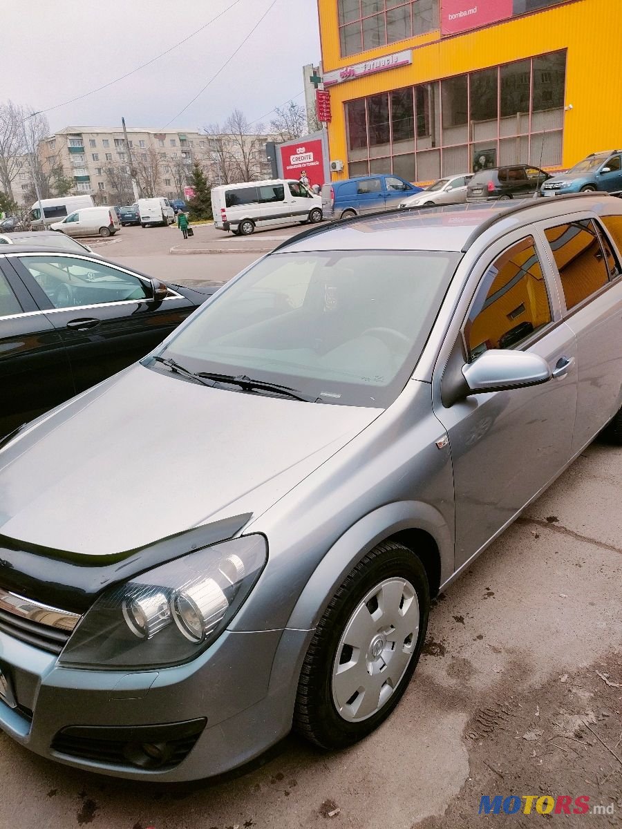 2006' Opel Astra photo #2