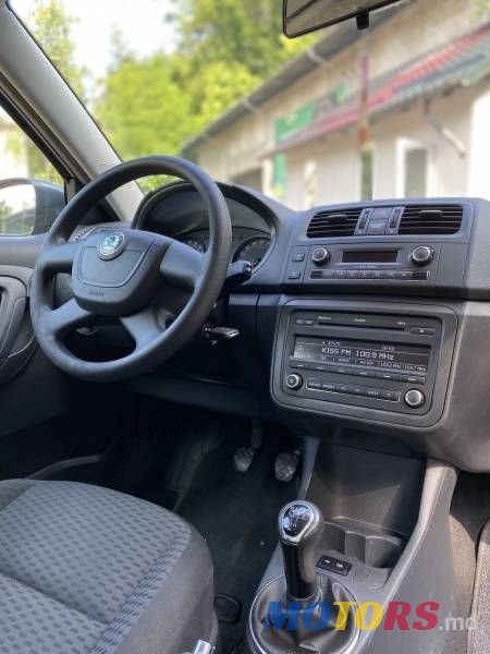 2012' Skoda Fabia photo #5