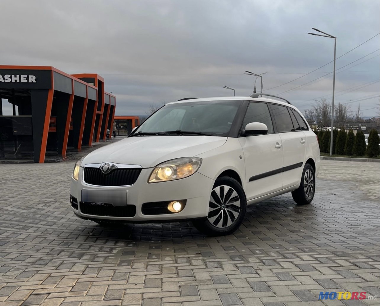 2009' Skoda Fabia photo #1