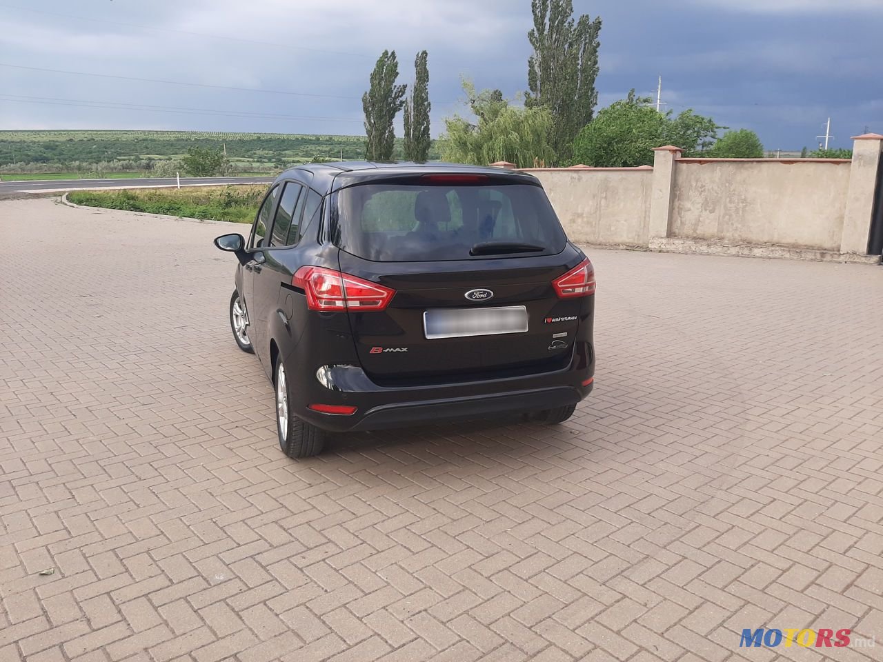 2015' Ford B-MAX photo #4