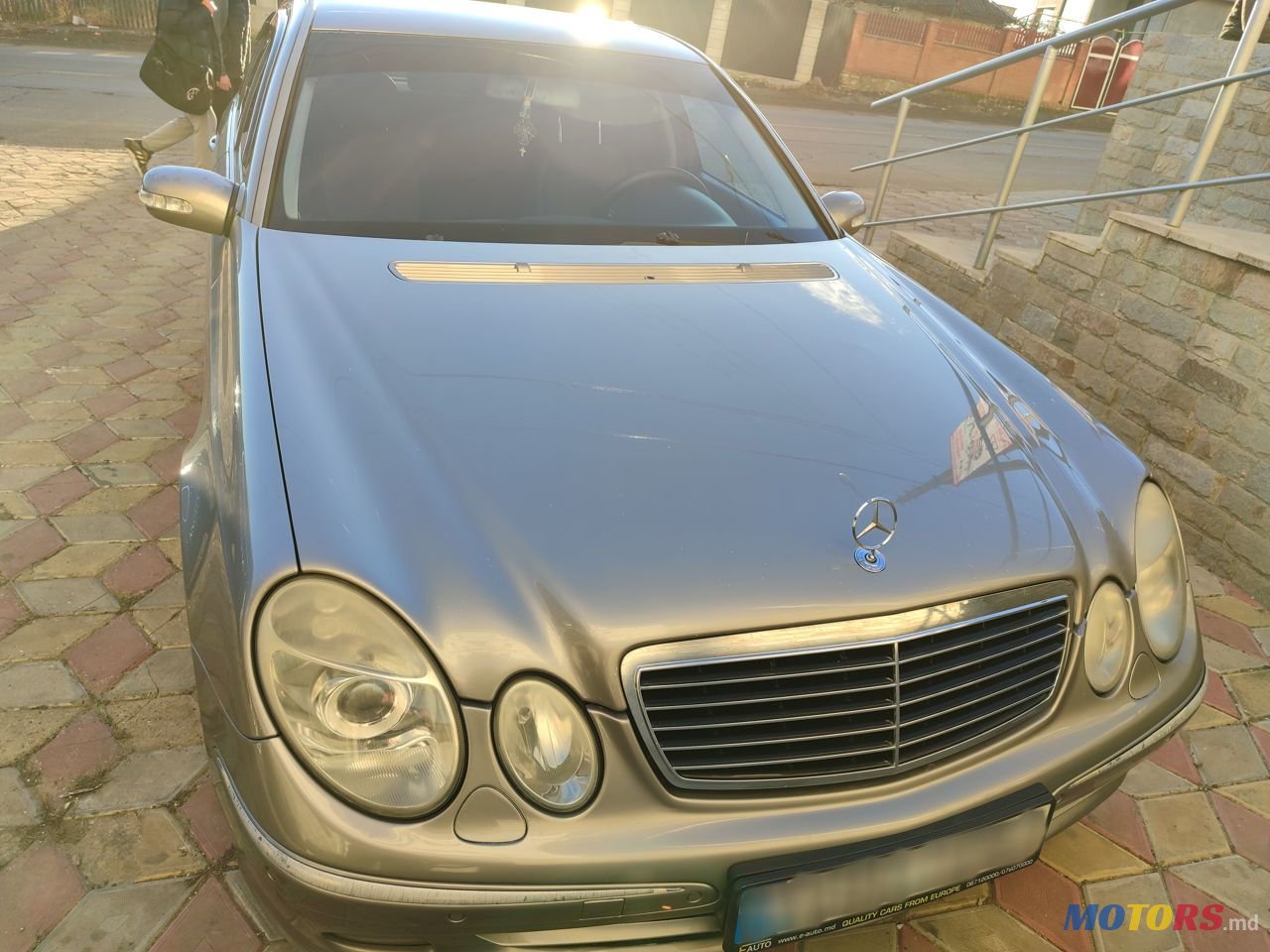 2005' Mercedes-Benz E-Class photo #2