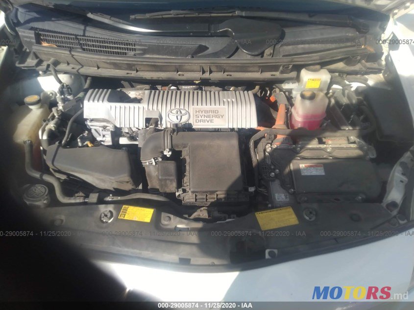 2013' Toyota Prius photo #6