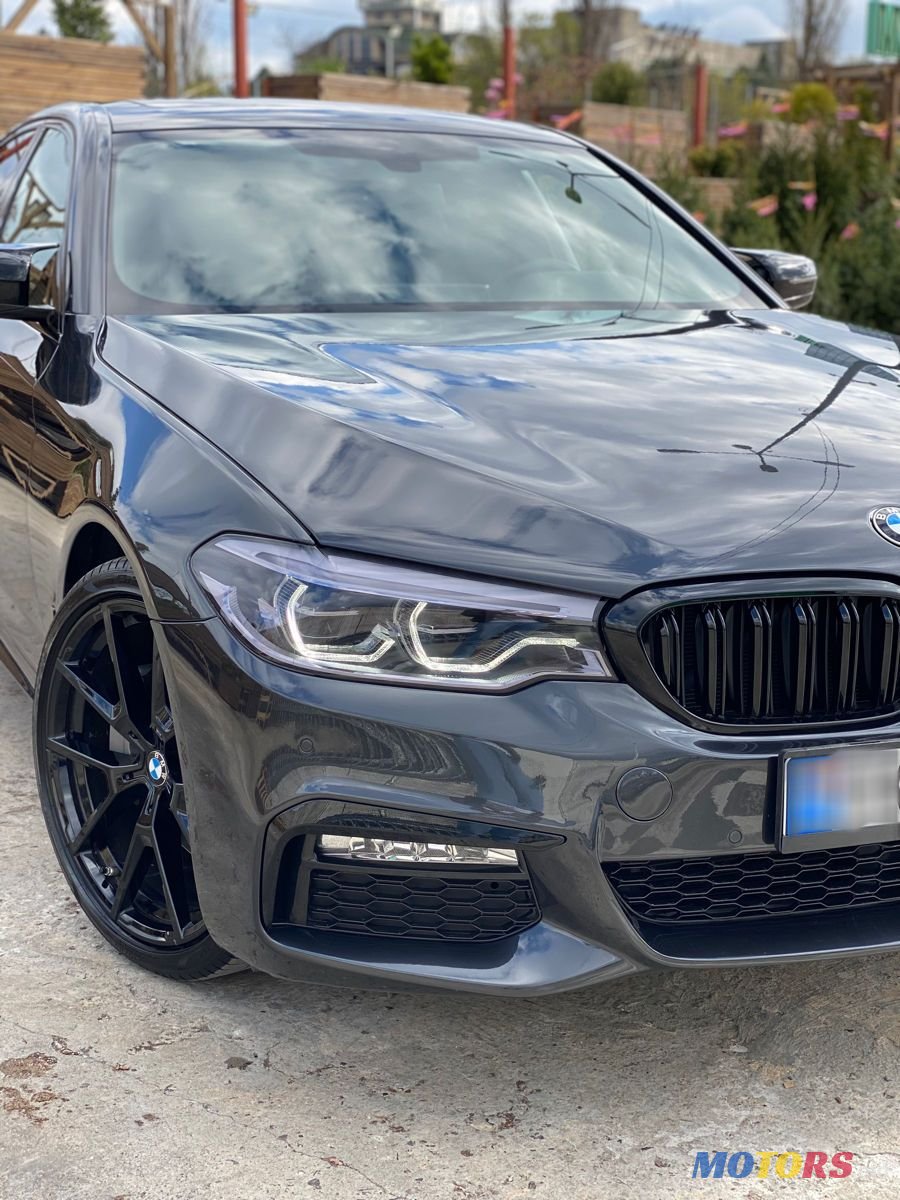 2018' BMW 5 Series photo #1