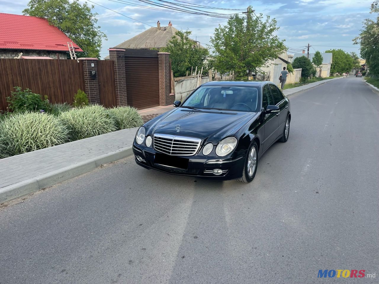 2008' Mercedes-Benz E Класс photo #1