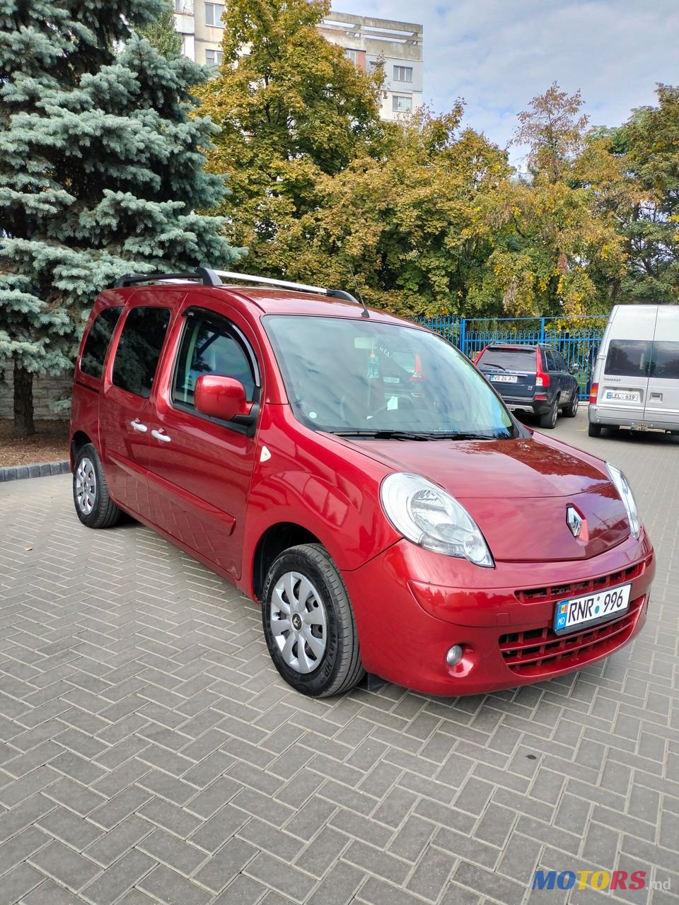 2011' Renault Kangoo photo #3