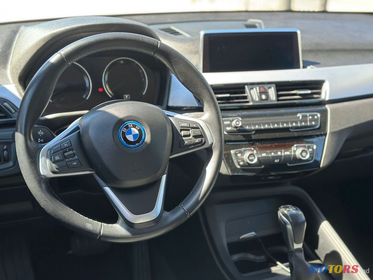 2022' BMW X1 photo #6