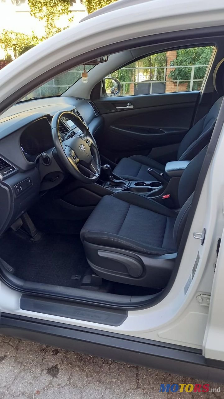 2016' Hyundai Tucson photo #2