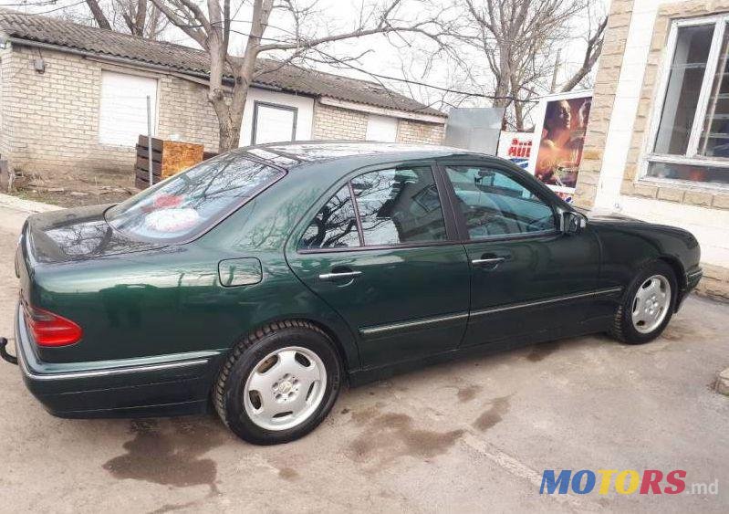 1999' Mercedes-Benz E photo #1