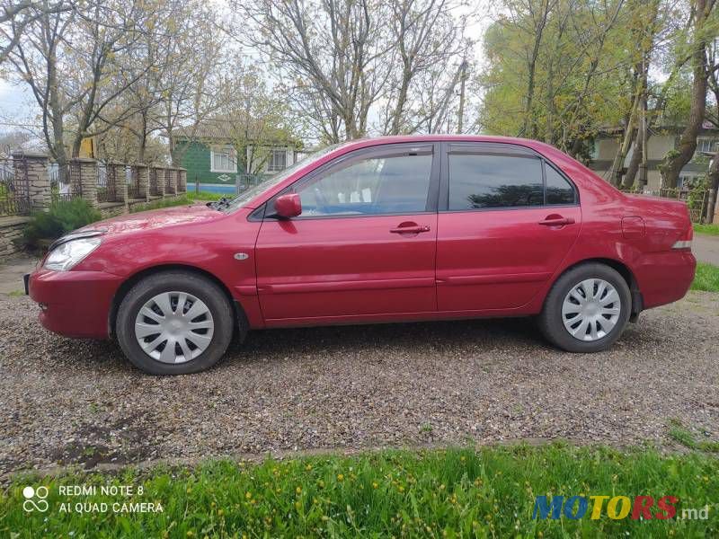 2008' Mitsubishi Lancer photo #3