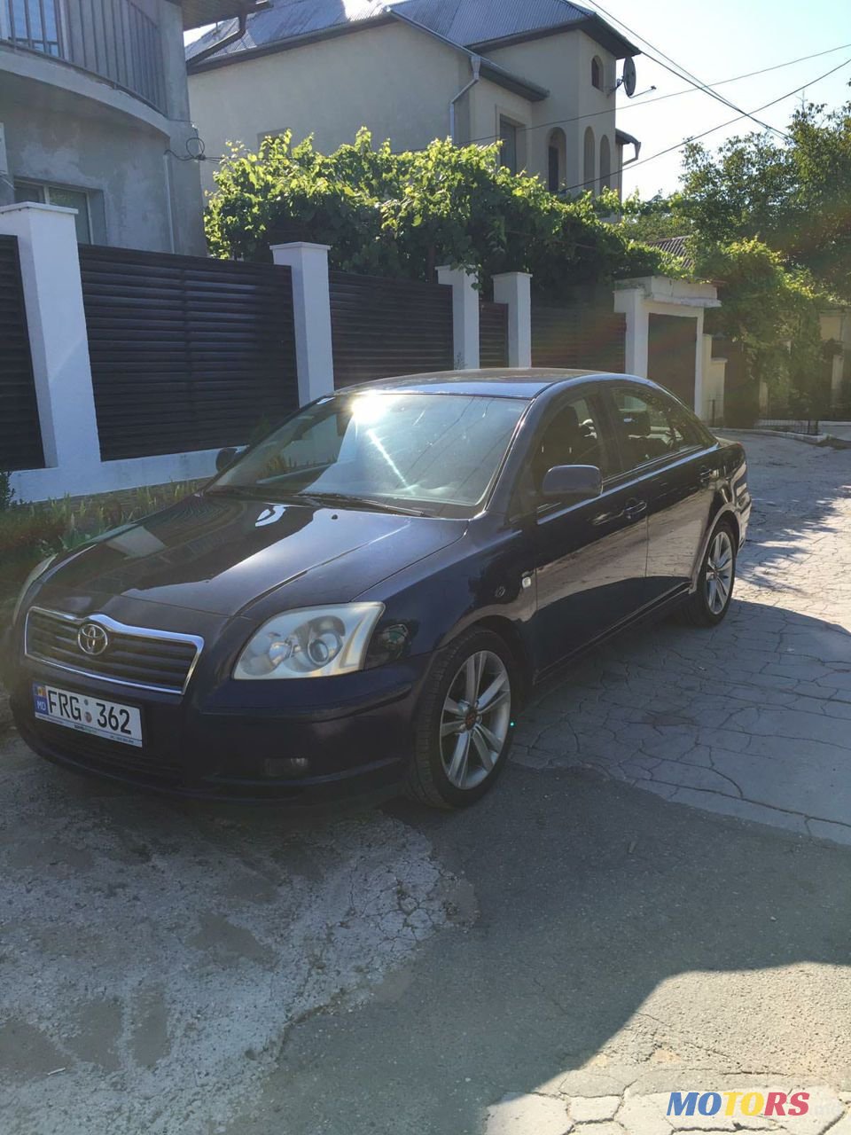 2005' Toyota Avensis photo #4