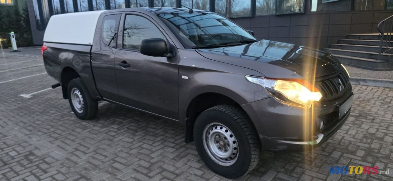 2017' Mitsubishi L200 photo #3