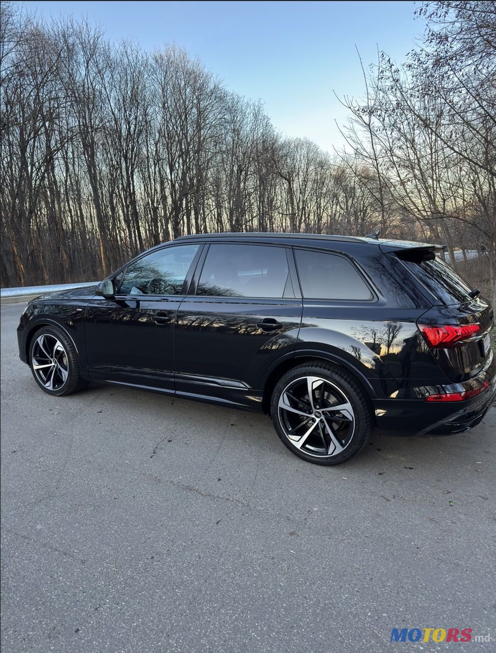 2020' Audi Q7 photo #2