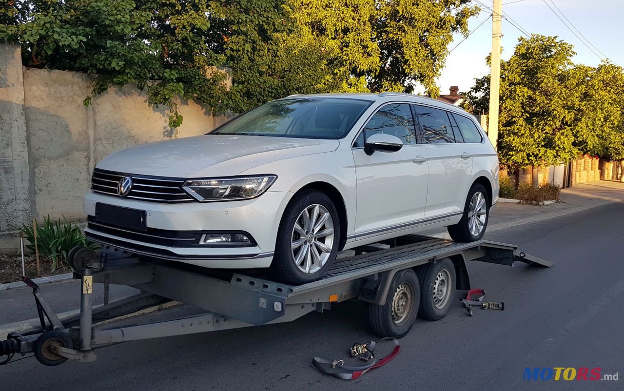 2015' Volkswagen Passat photo #6