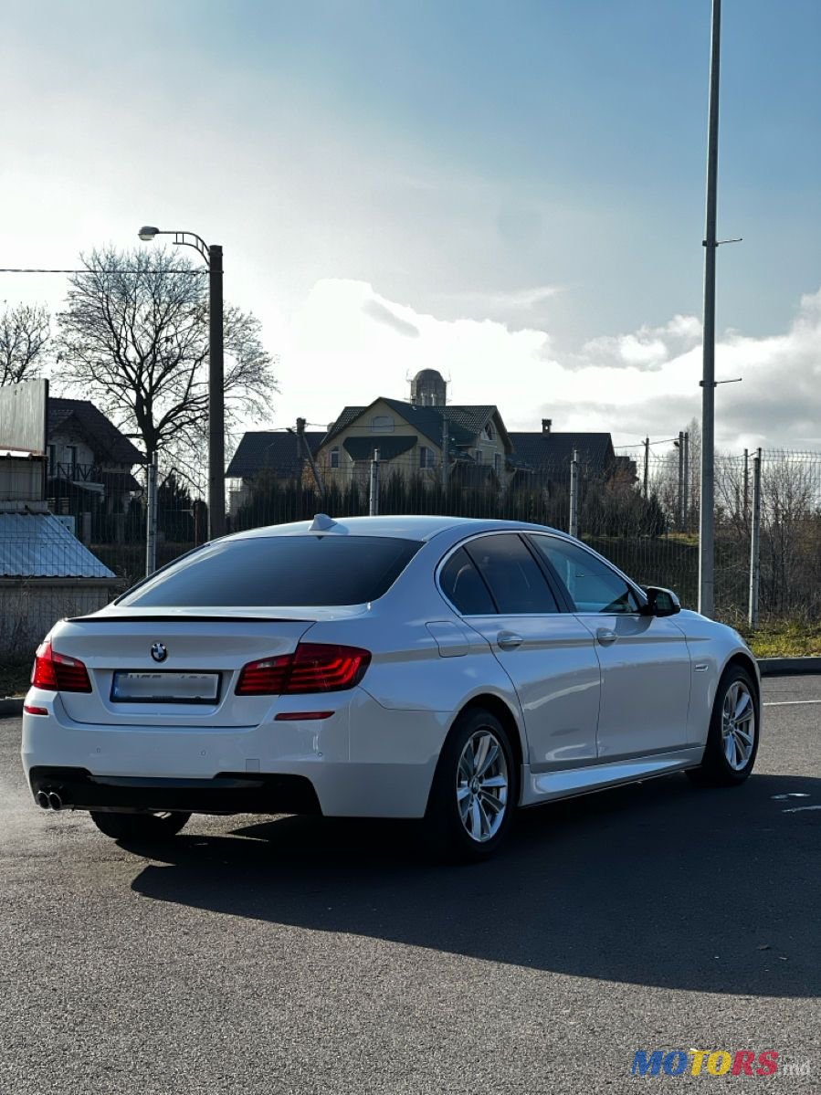 2015' BMW 5 Series photo #4