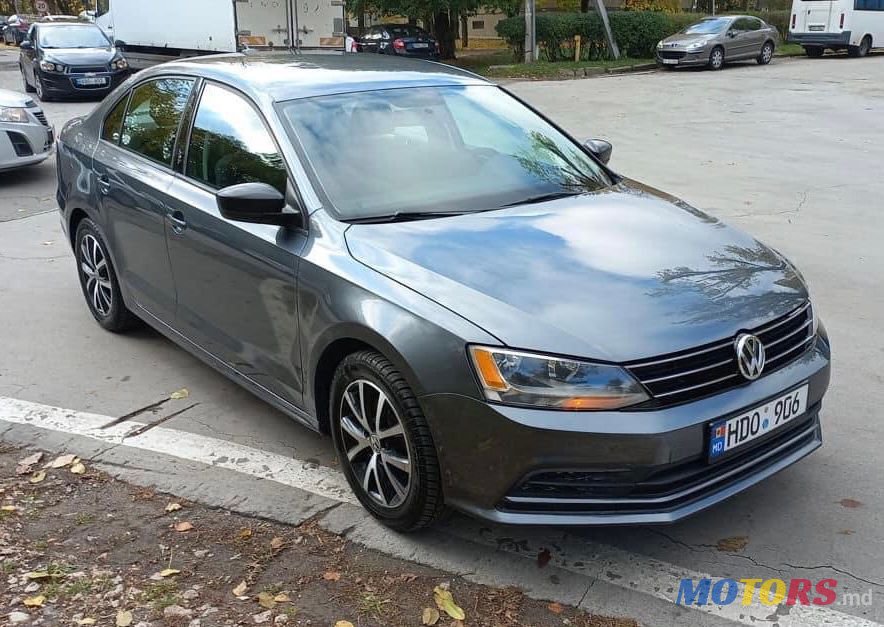 2016' Volkswagen Jetta photo #3