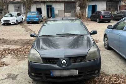 2008' Renault Clio Symbol