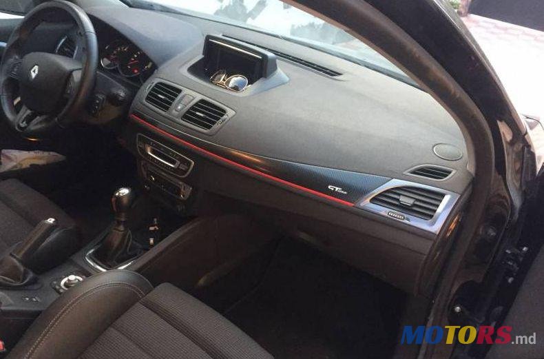 2012' Renault Megane photo #3