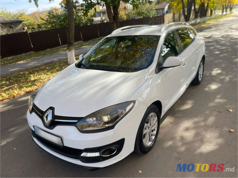 2015' Renault Megane photo #2