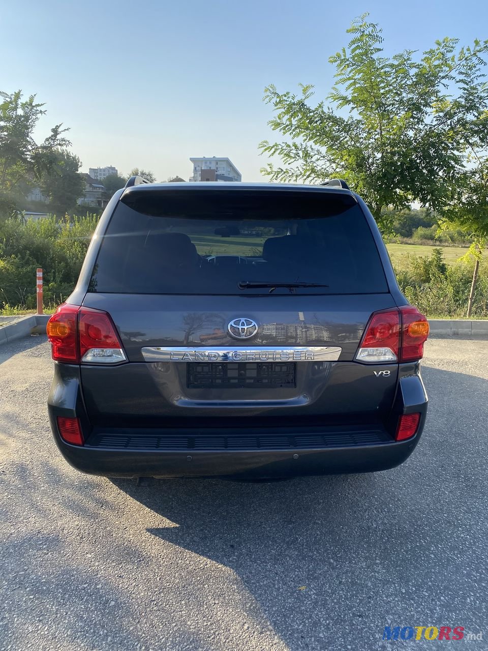 2012' Toyota Land Cruiser photo #4