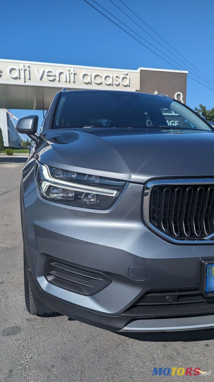 2019' Volvo XC40 photo #3