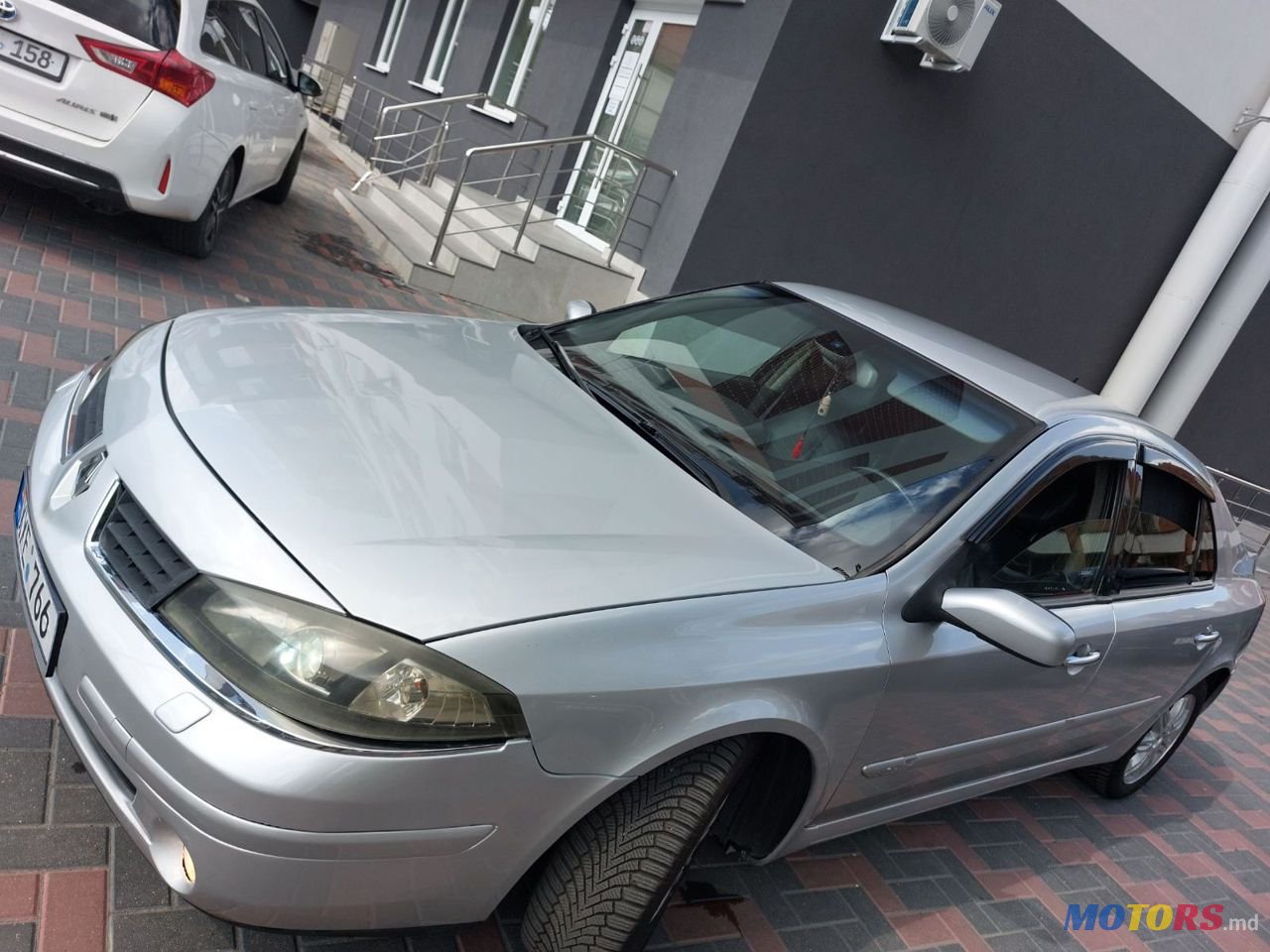 2006' Renault Laguna photo #1