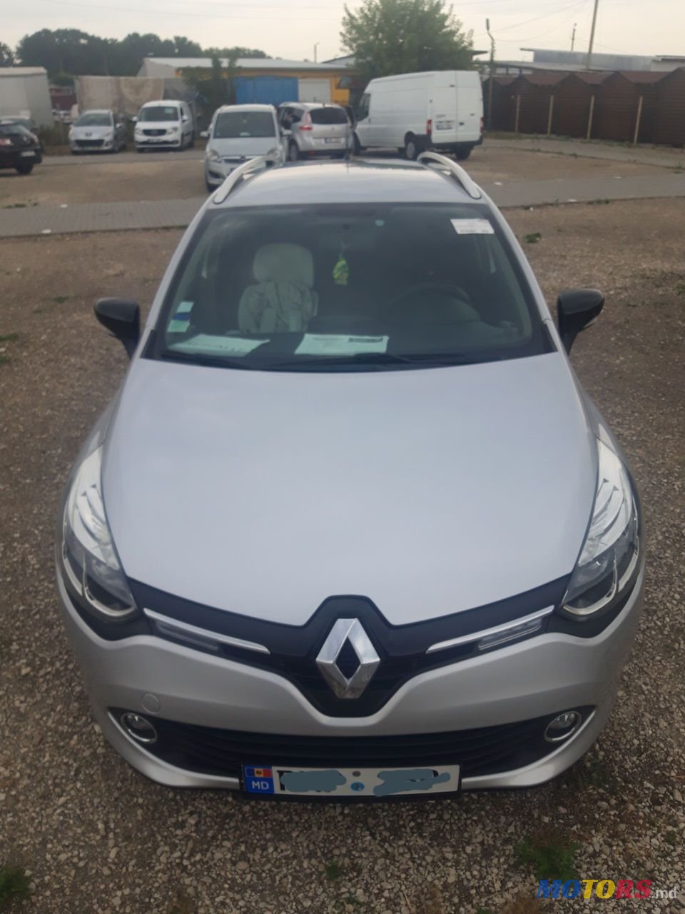 2014' Renault Clio photo #2