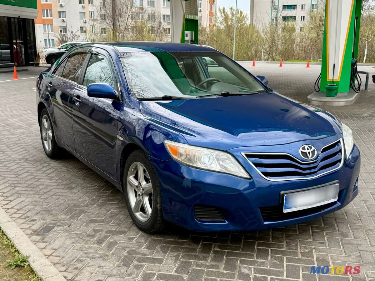 2011' Toyota Camry photo #1